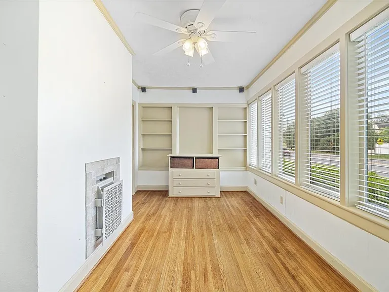 932 Woodrow Ave — Photo 64