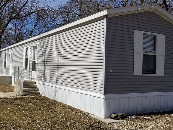 3rd image of 709 2nd St NE Trlr 1