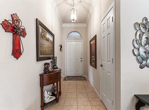 3rd image of 5 Lucas Ln