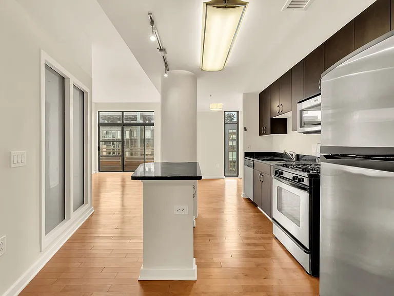475 K St NW #1123 — Photo 2