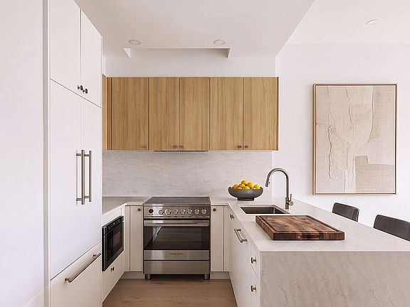 4th image of 48 Stanhope St #2F