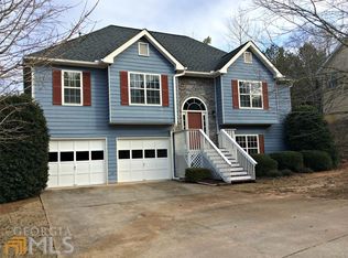 1395 Smoke Hill Dr, Hoschton, GA 30548
