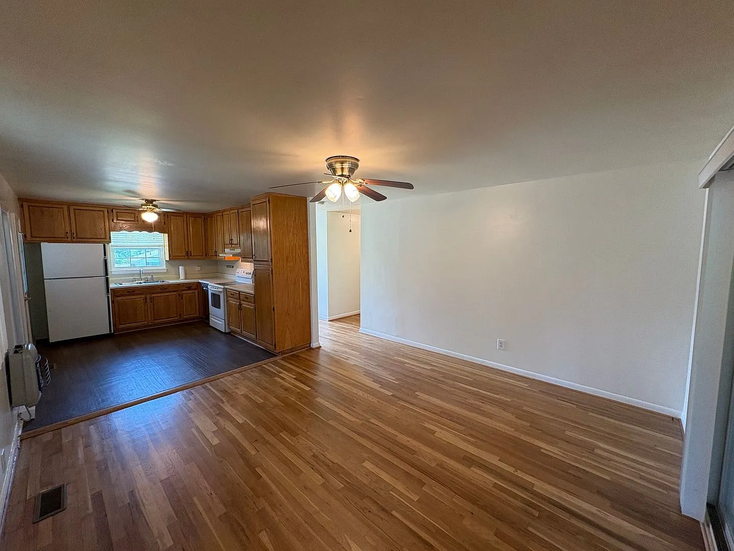 For Rent — Photo 4