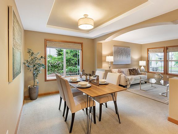 3rd image of 1728 109th Avenue Ct E