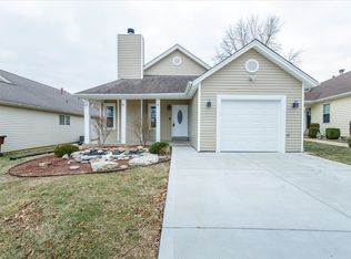 3028 Plum Creek Dr, Saint Charles, MO 63303