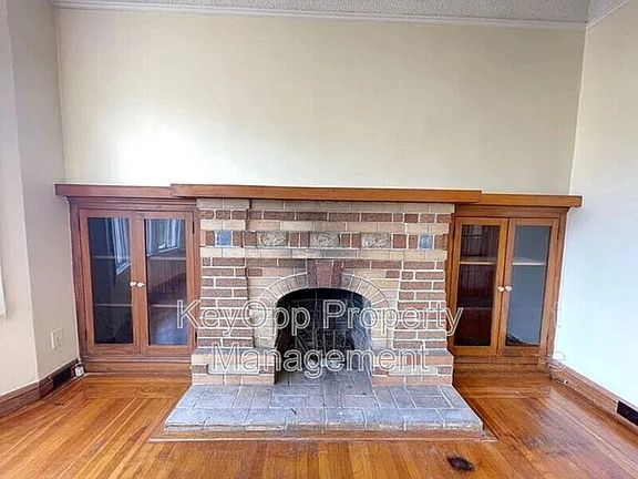 4th image of 1666 24th Ave
