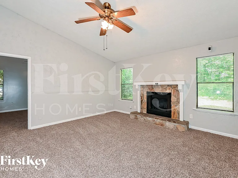 2021 Marshall Trl — Photo 2