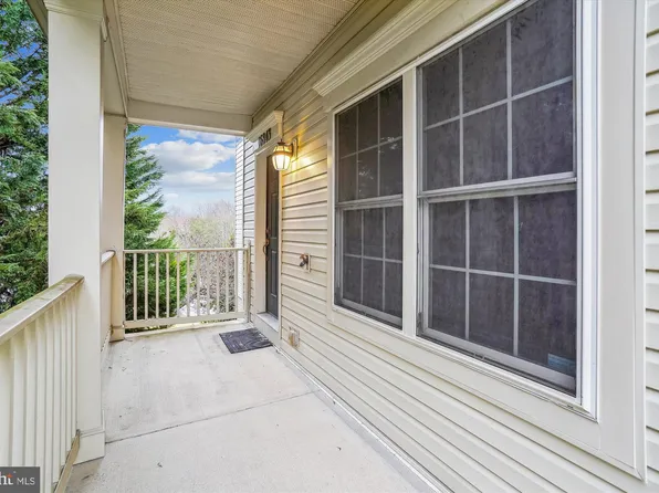 16843 Nuttal Oak Pl, Woodbridge, VA 22191