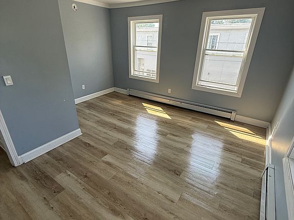 5th image of 114 Sawyer St APT 4