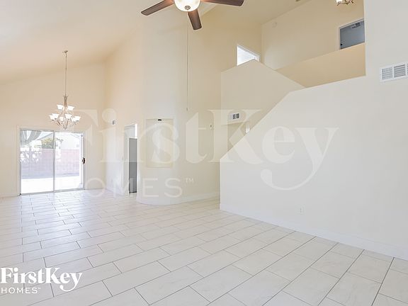 2nd image of 11832 N Labyrinth Dr