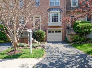 4004 Gregg Ct, Fairfax, VA 22033