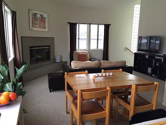 3rd image of 3222 Morningside Dr