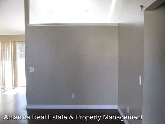 5th image of 24633 Freeport Dr