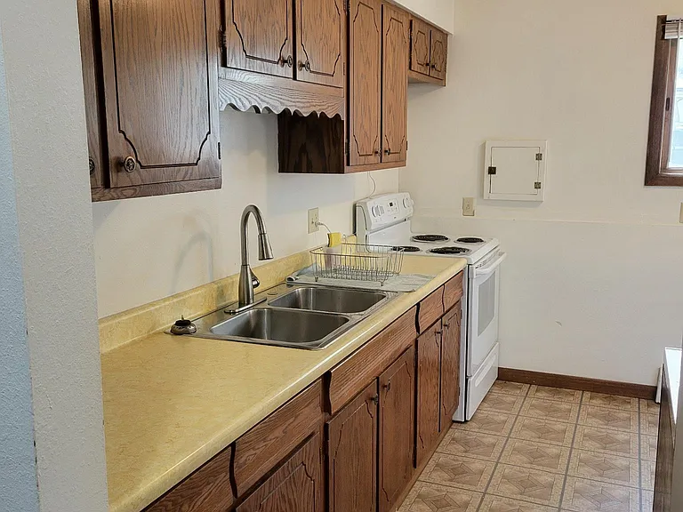 729 Halbert St #1 — Photo 5