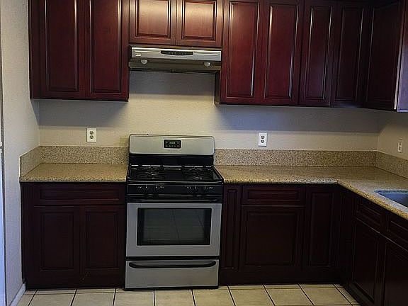 2nd image of 159 E Bryant St