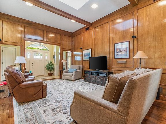 5th image of 2217 Maumelle Dr