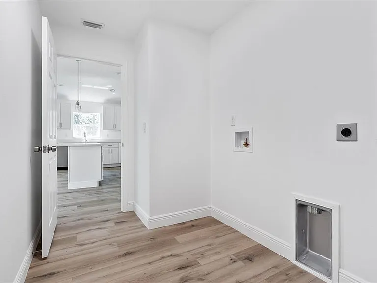 238 Locust Pass Ln — Photo 22