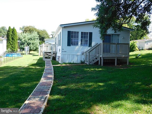 2nd image of 218 Bronco Way