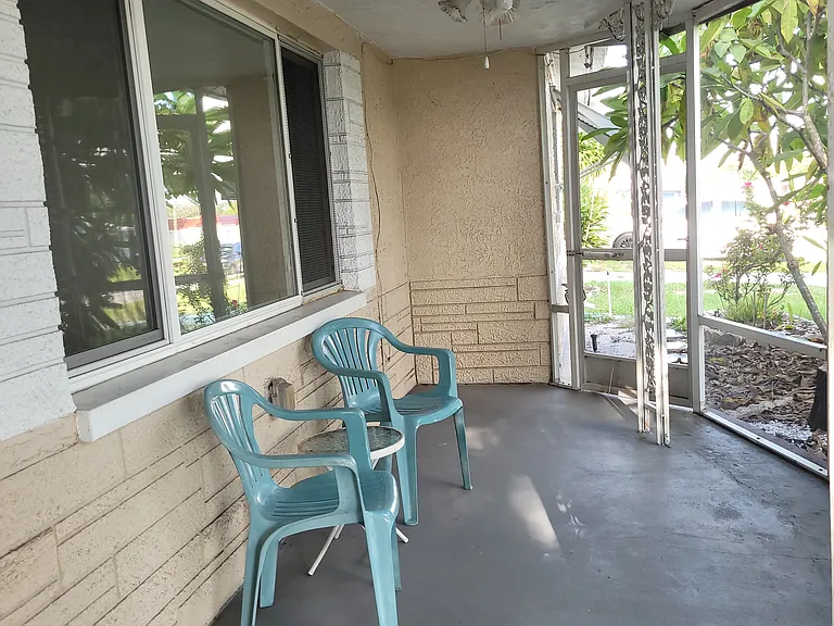 5113 Moog Rd — Photo 29