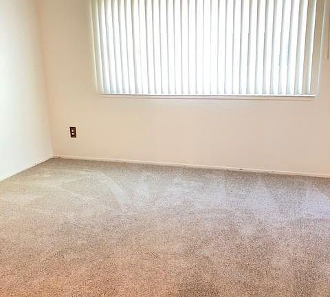 4th image of 1670 Branham Park Pl
