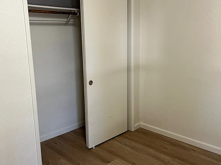 2020 Floyd Ave — Photo 12
