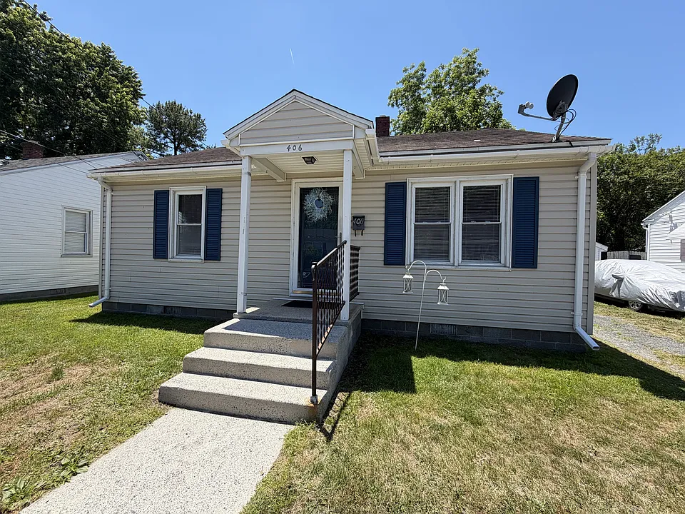 406 Maple St
