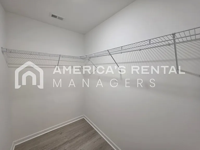 10319 Squires Way — Photo 44