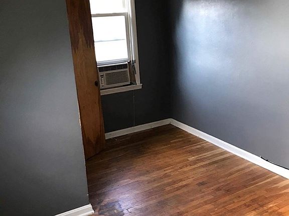 3rd image of 1306 E 19th St