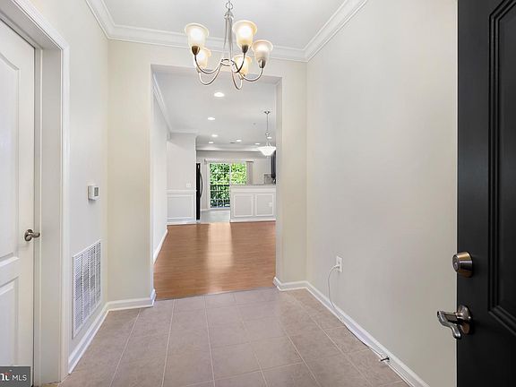 3rd image of 1404 Wigeon Way Unit 304