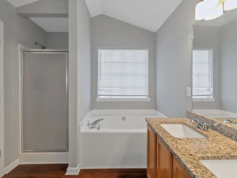 401 Edgewood Dr — Photo 20