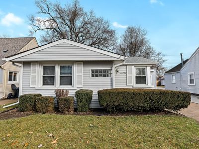 11700 Arcola St, Livonia, MI, 48150