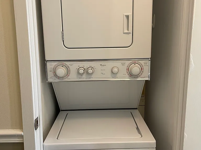 In-unit washer/dryer