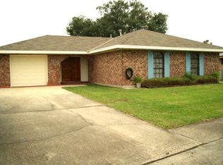 35 Killarney Loop, Houma, LA 70363