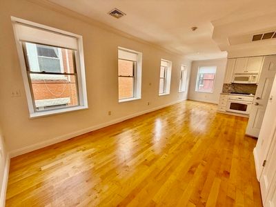 11 Unity St APT 8, Boston, MA, 02113
