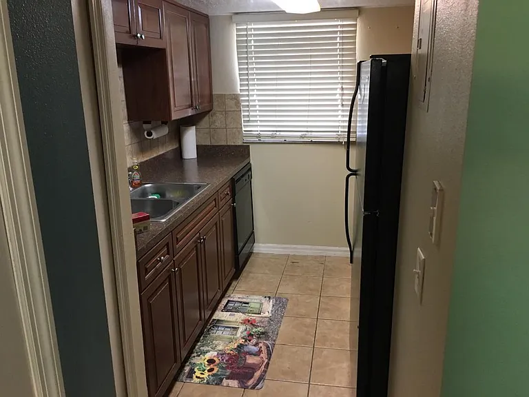 4784 Tangerine Ave — Photo 9