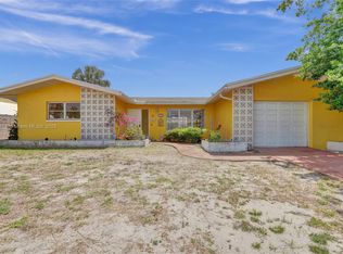 1032 SW 11th St, Boca Raton, FL 33486