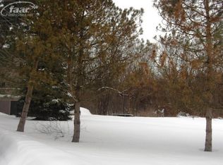 5833 Bullard Rd, Fenton, MI 48430