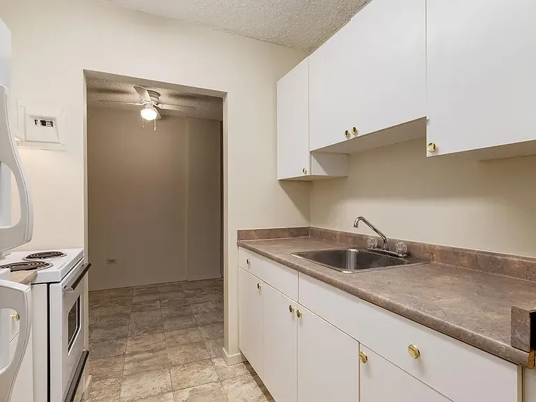 606 23rd Ave SW — Photo 31