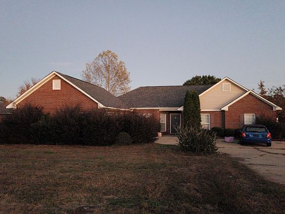 4th image of 803 E Towne Lake Cir