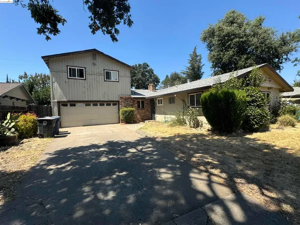 2736 Los Amigos Dr, Rancho Cordova, CA 95670