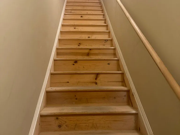 56 Benton St #A — Photo 43
