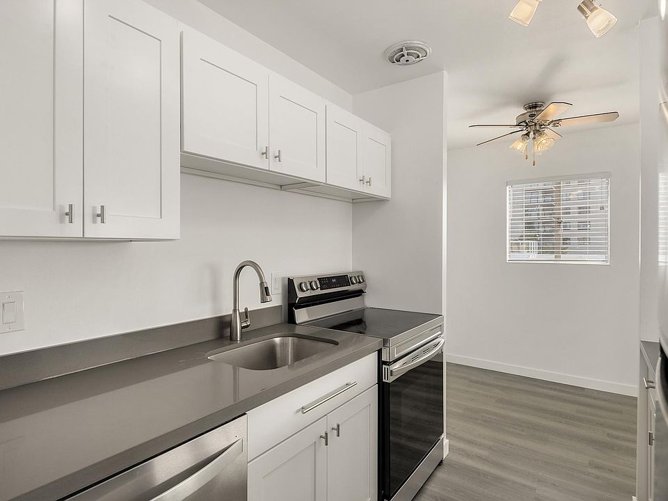 1st image of 1000 Queen Anne Ave N #305