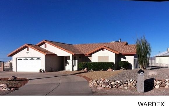 1st image of 885 Yucca St