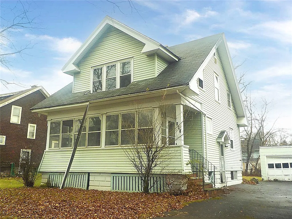 148 Congress Ave photo 1