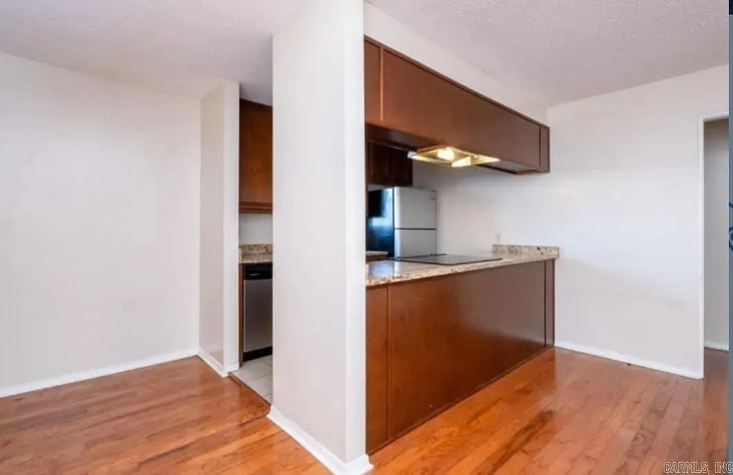 1 Coolwood Drive, Unit 2 — Photo 3