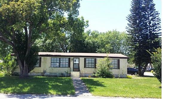 2nd image of 1925 Bramblewood Dr