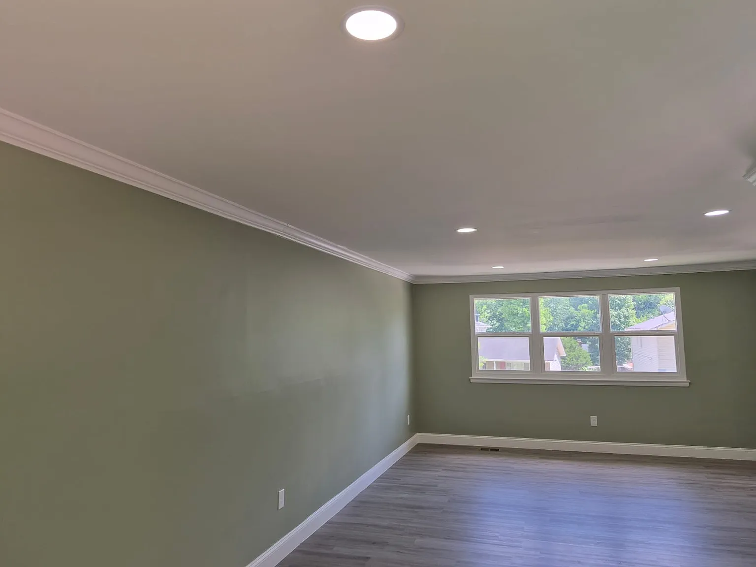 4 bed, 1176 sqft, $3,500 — Photo 2