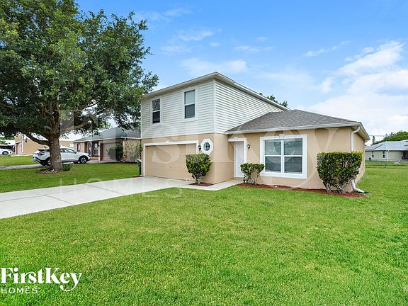 2nd image of 938 Leeward Dr
