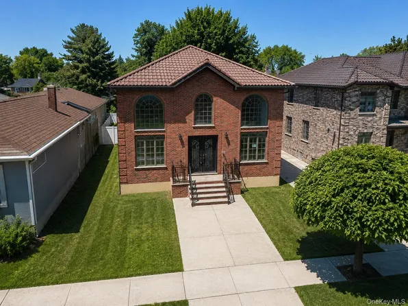 20411 38th Avenue, Bayside, NY 11361