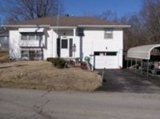 704 Hickory St, Richmond, MO 64085